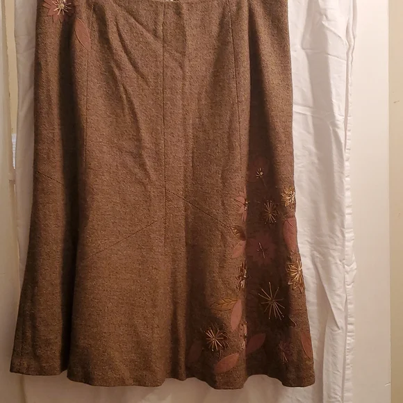 Skit - Picture 1 of 4